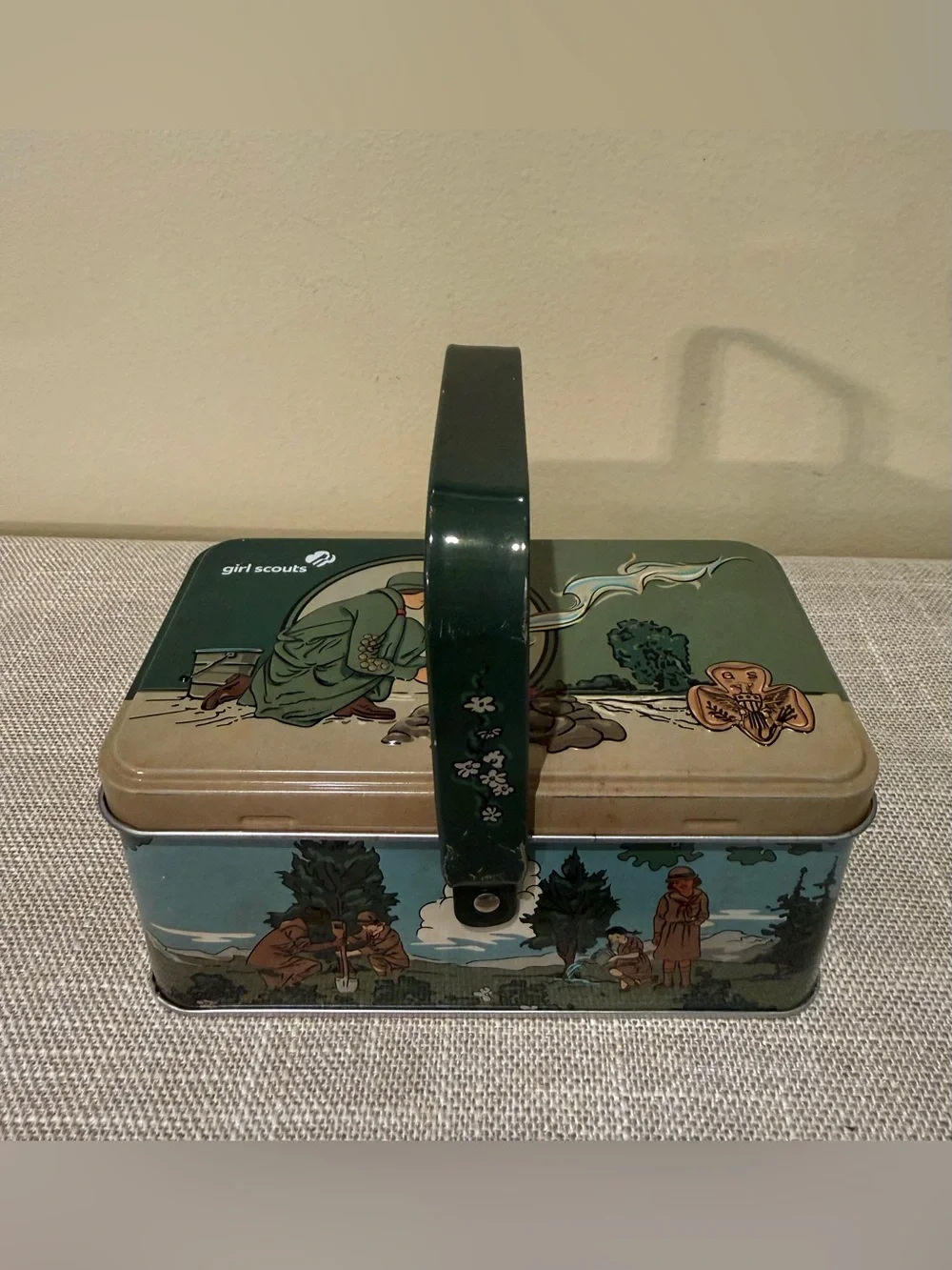 Girl Scouts Nostalgic 1920s Metal Tin Storage Box Lunchbox Handle⁠
